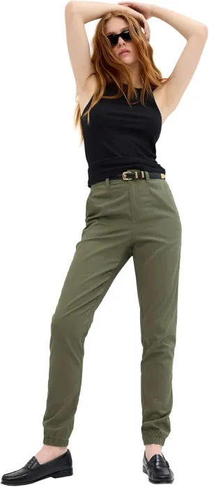 GAP Women's Girlfriend Jogger