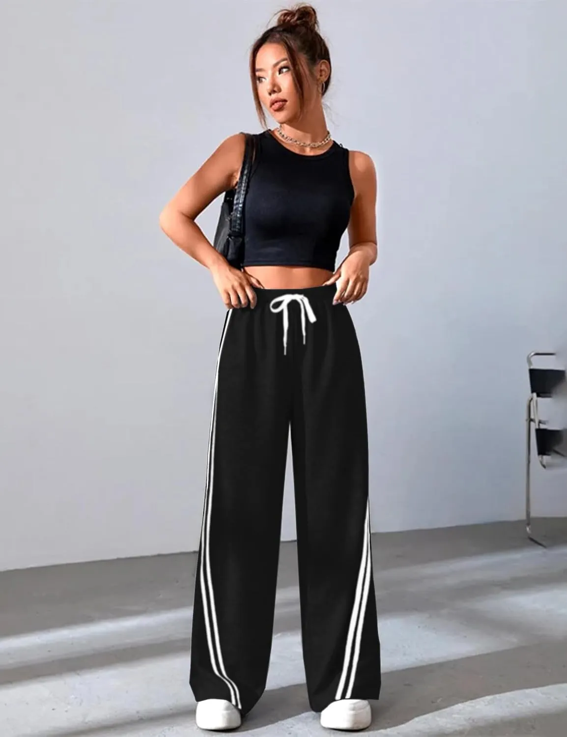 Quenteen Women's Wide Leg Sweatpants Casual High Waisted Straight Sweat Pants Drawstring Joggers with Pockets