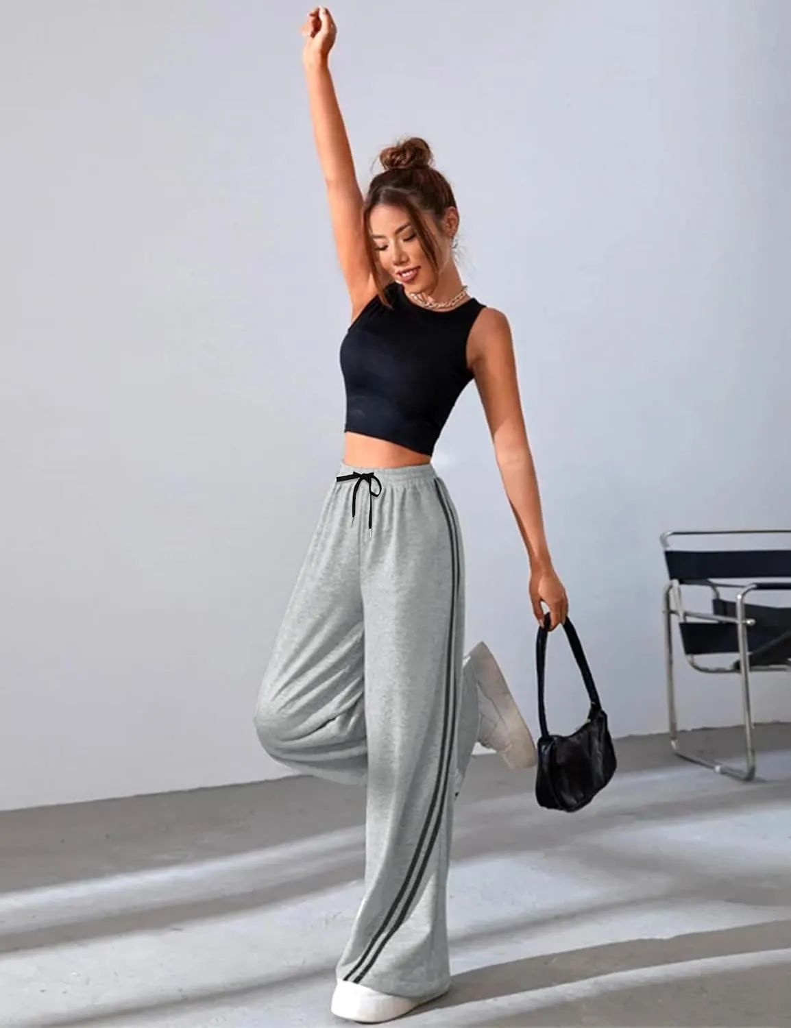 Quenteen Women's Wide Leg Sweatpants Casual High Waisted Straight Sweat Pants Drawstring Joggers with Pockets