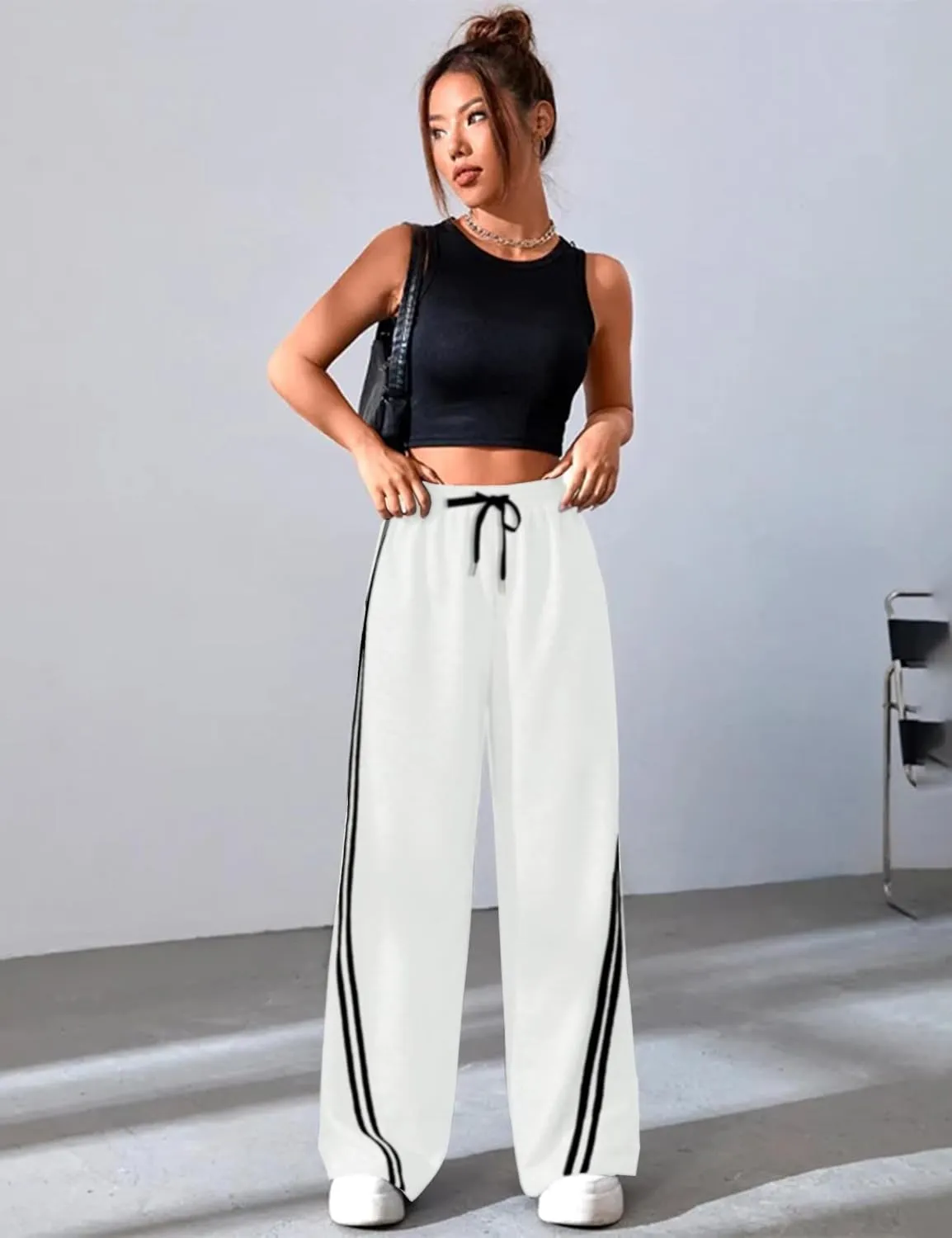 Quenteen Women's Wide Leg Sweatpants Casual High Waisted Straight Sweat Pants Drawstring Joggers with Pockets