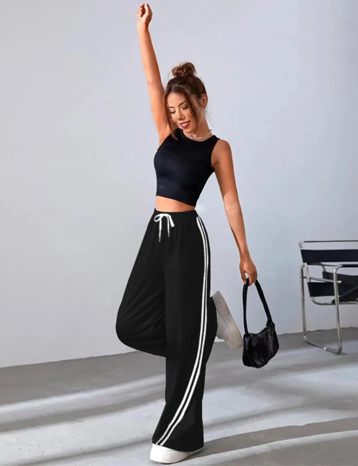 Quenteen Women's Wide Leg Sweatpants Casual High Waisted Straight Sweat Pants Drawstring Joggers with Pockets