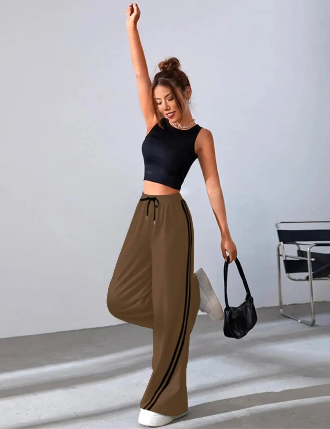 Quenteen Women's Wide Leg Sweatpants Casual High Waisted Straight Sweat Pants Drawstring Joggers with Pockets